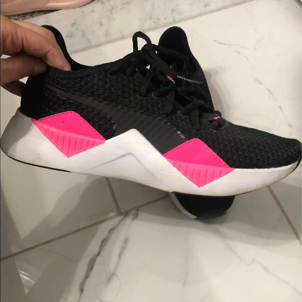 Puma Sneakers